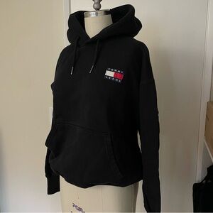 Tommy Hilfiger black hoodie Size M